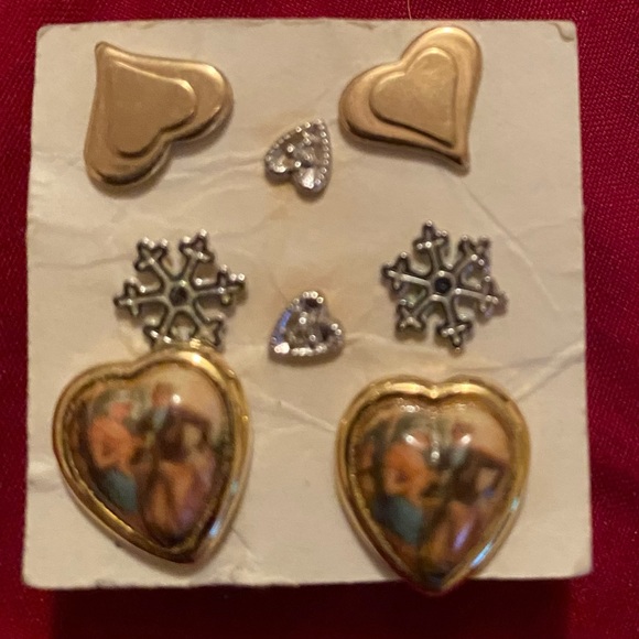 Earring - Picture 2 of 2